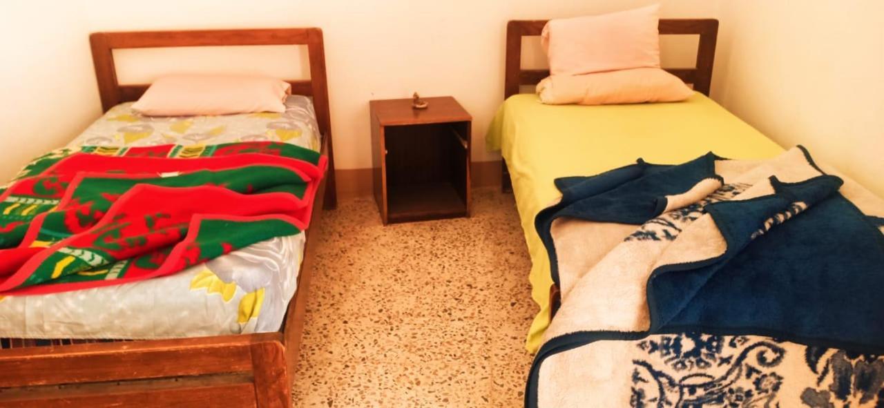 Sebaii Camp السباعى كامب شاطئ الترابين بجوار ويت بالس Albergue Nuweiba` Exterior foto